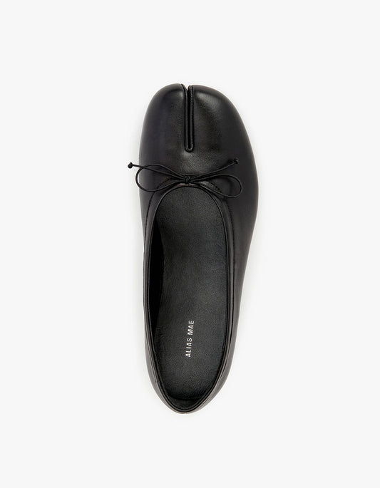 Alias Mae Lana Tabi Ballet Flat